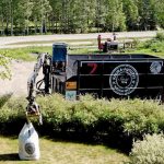 koura-auto h. ojanperä suursäkki kouralla pihalle